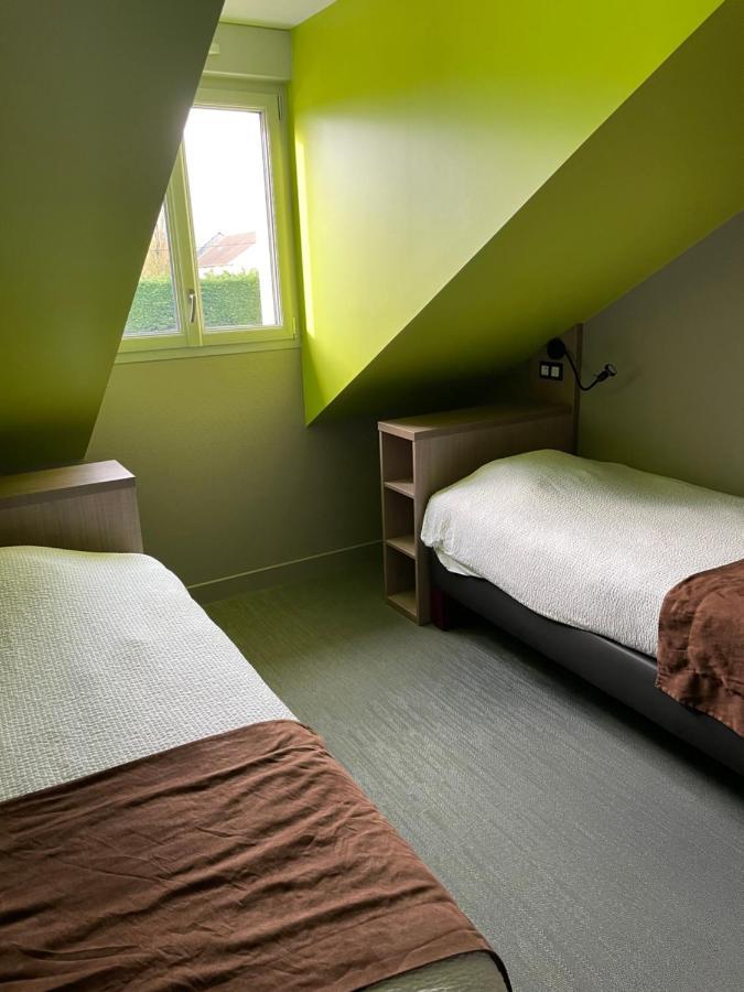 Logis Jum'Hotel Saints-Geosmes Eksteriør billede